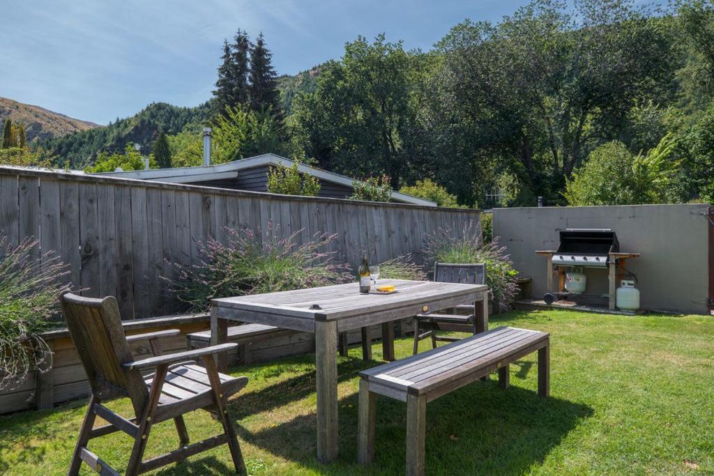 Lavender Country Cottage - Arrowtown Holiday Home Eksteriør bilde